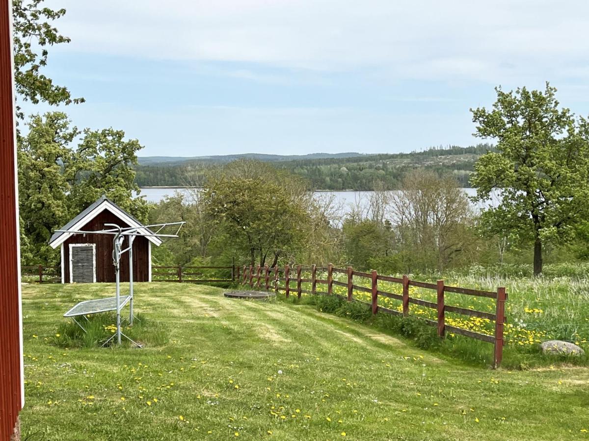 Cozy Red Cottage In The Countryside Outside Vimmerby Gullringen Exterior foto